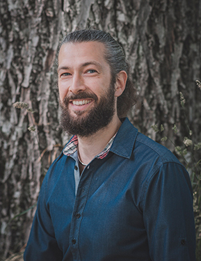 Portrait of Dominik Haas Artho smiling